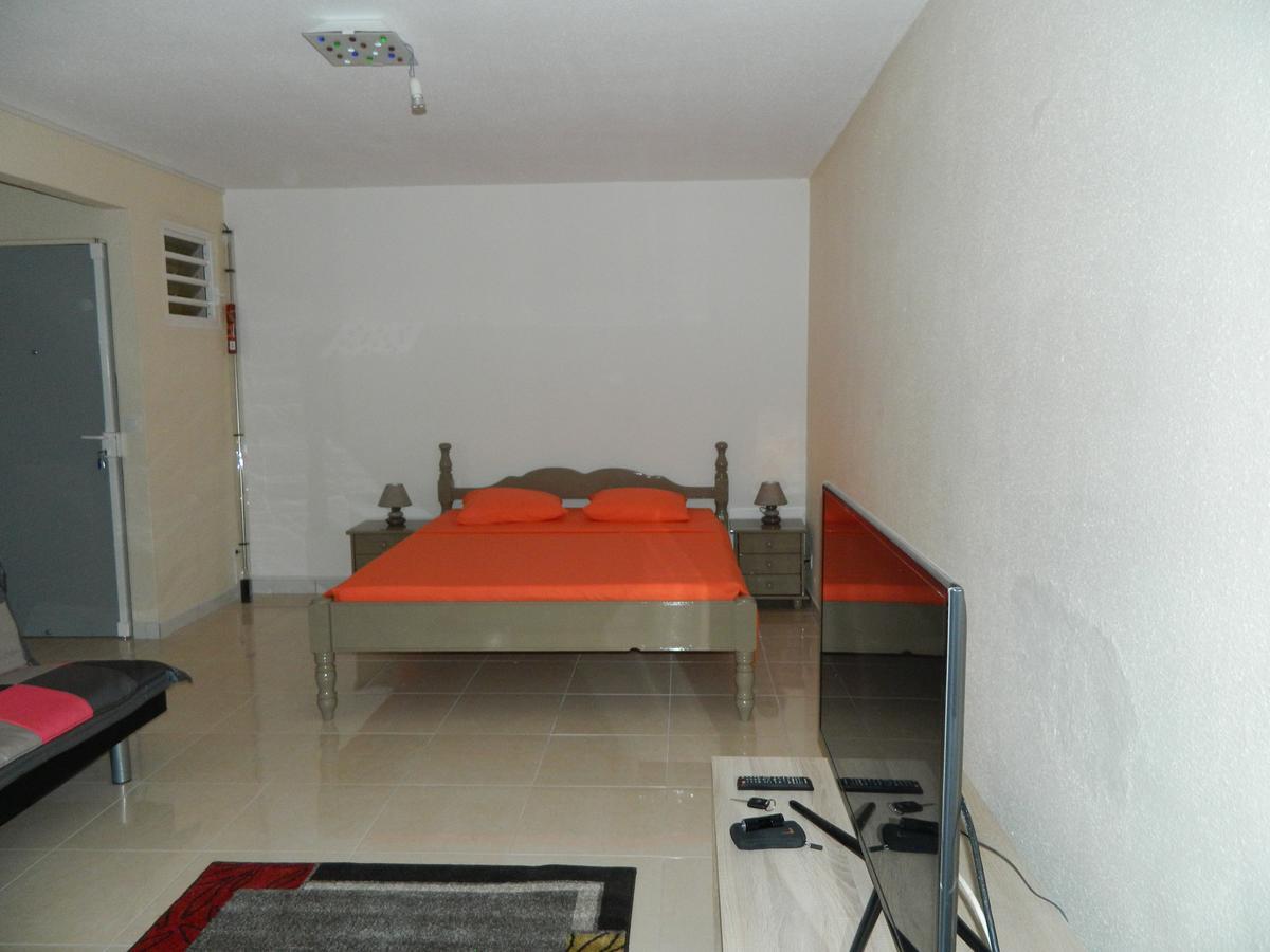 Madiana plage Schoelcher Bagian luar foto