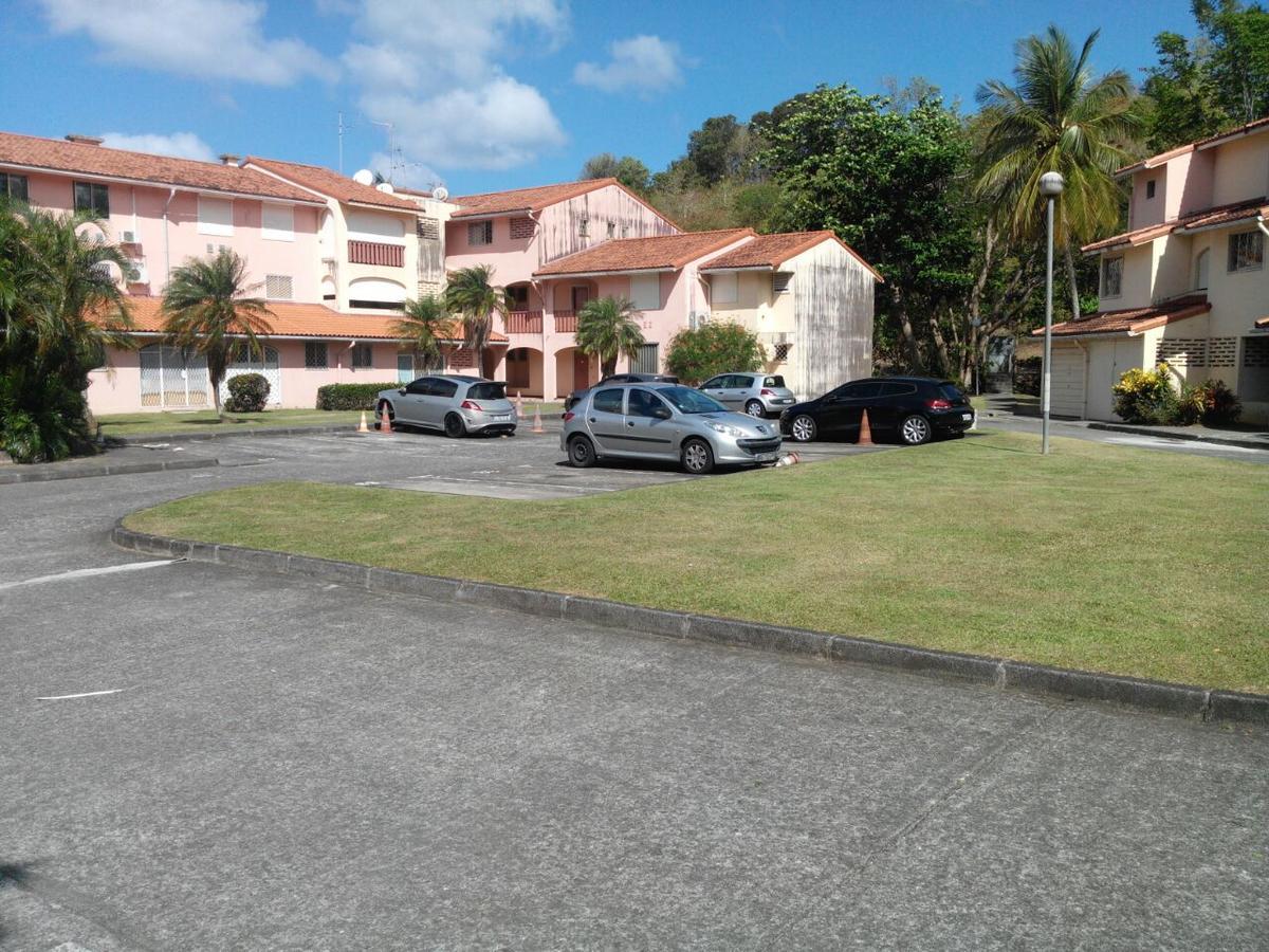 Madiana plage Schoelcher Bagian luar foto